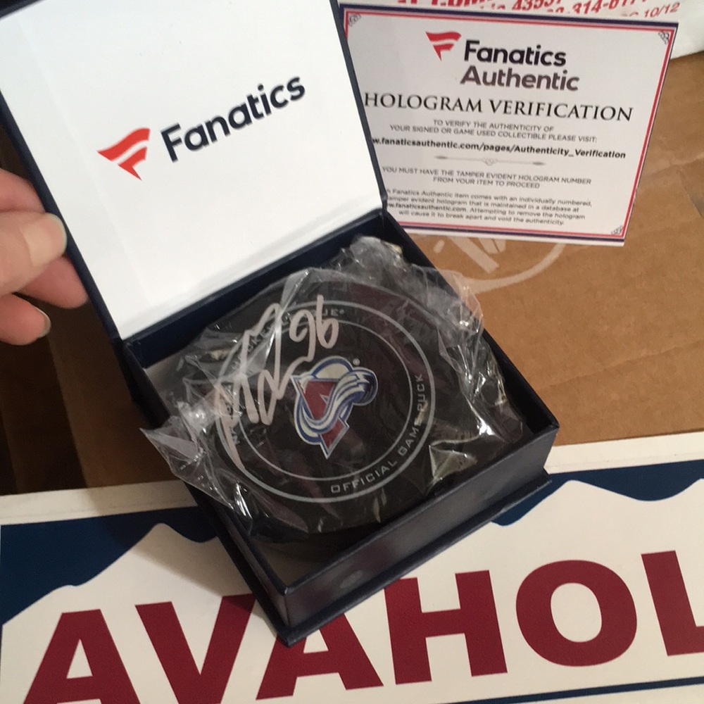 NHL Signed Puck